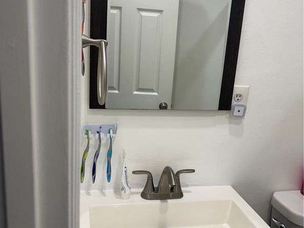 12233 Compton Avenue, Los Angeles CA 90059