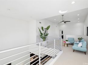 555 Rockefeller, Irvine CA 92612