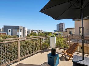 555 Rockefeller, Irvine CA 92612