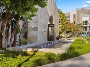 555 Rockefeller, Irvine CA 92612