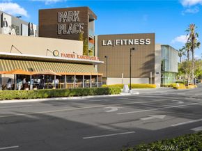 555 Rockefeller, Irvine CA 92612