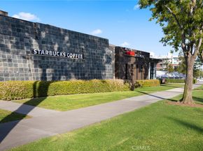 555 Rockefeller, Irvine CA 92612