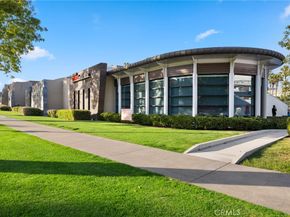 555 Rockefeller, Irvine CA 92612