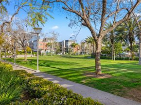 555 Rockefeller, Irvine CA 92612