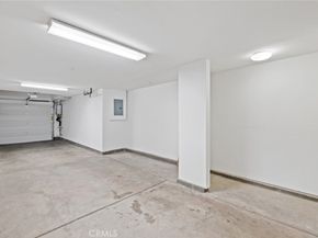 555 Rockefeller, Irvine CA 92612