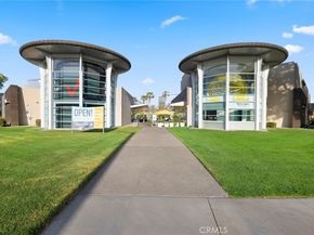 555 Rockefeller, Irvine CA 92612
