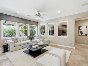 6 Versailles, Irvine CA 92602