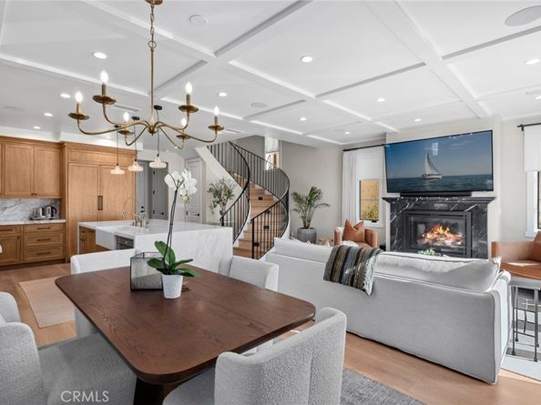 318 Coronado Street, Newport Beach CA 92661