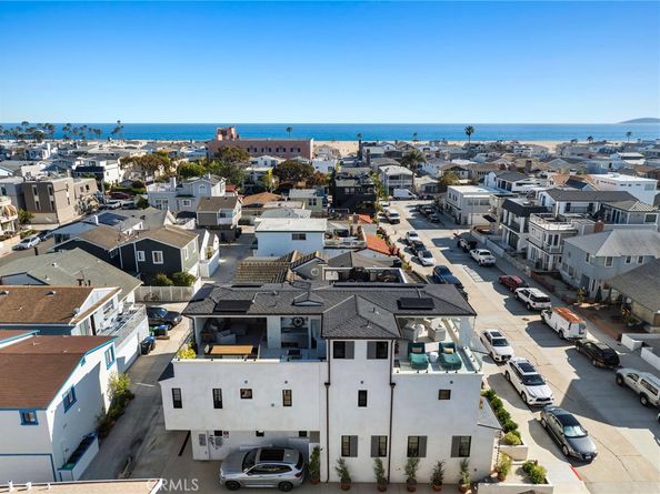 318 Coronado Street, Newport Beach CA 92661