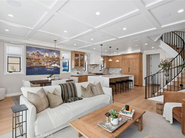 318 Coronado Street, Newport Beach CA 92661