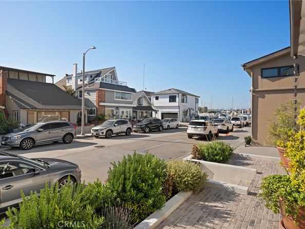 318 Coronado Street, Newport Beach CA 92661