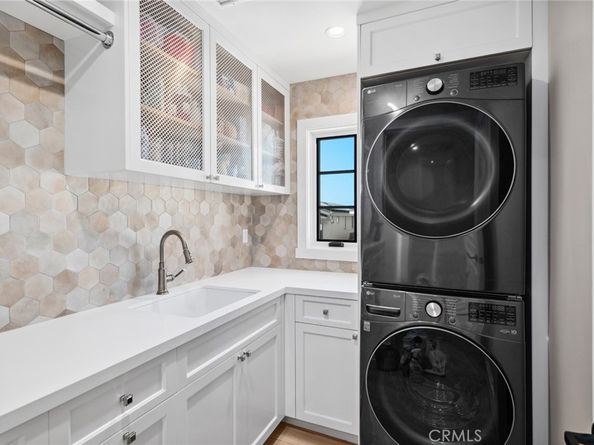 318 Coronado Street, Newport Beach CA 92661