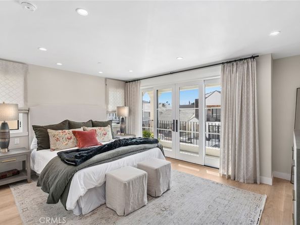 318 Coronado Street, Newport Beach CA 92661