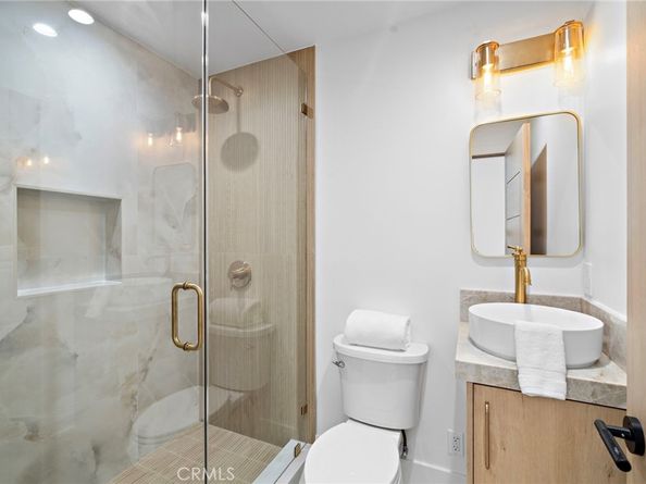 25 Rue Grand Vallee, Newport Beach CA 92660