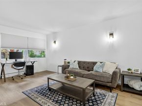 901 Linden Avenue 8, Long Beach CA 90813