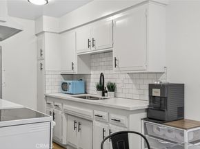 901 Linden Avenue 8, Long Beach CA 90813