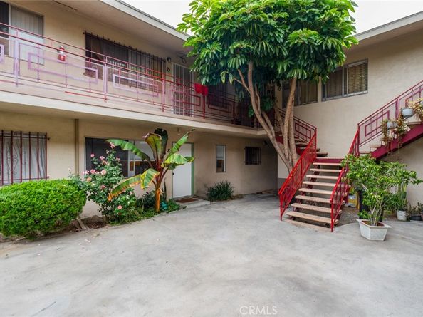 901 Linden Avenue 8, Long Beach CA 90813