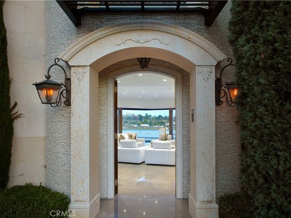 301 Morning Star Lane, Newport Beach CA 92660