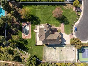 9 Leesbury Court, Newport Beach CA 92660