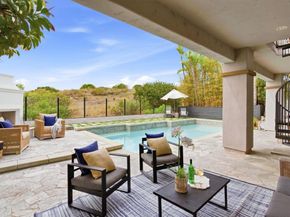 4046 Lago Di Grata Cir, San Diego CA 92130