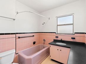 3040 Byron Street, San Diego CA 92106