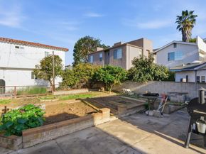 3040 Byron Street, San Diego CA 92106