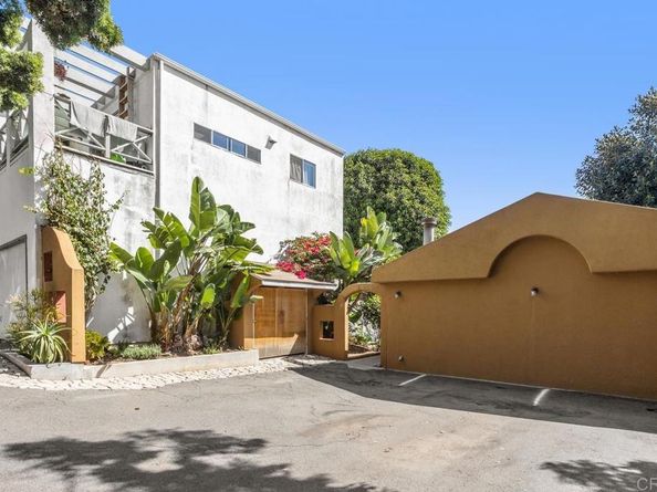 273 Hillcrest Drive, Encinitas CA 92024