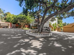 273 Hillcrest Drive, Encinitas CA 92024