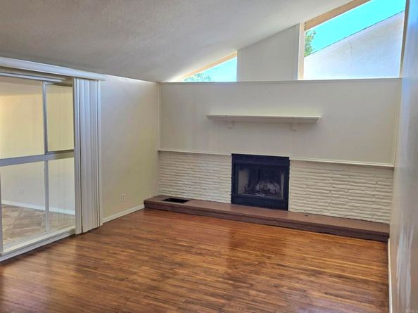 7748 De Soto Avenue, Canoga Park CA 91304