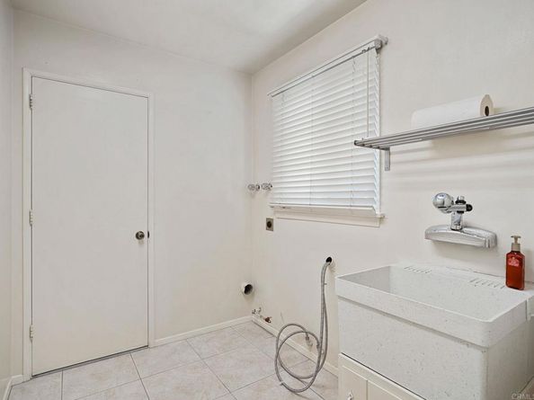 1804 David Dr, Escondido CA 92026