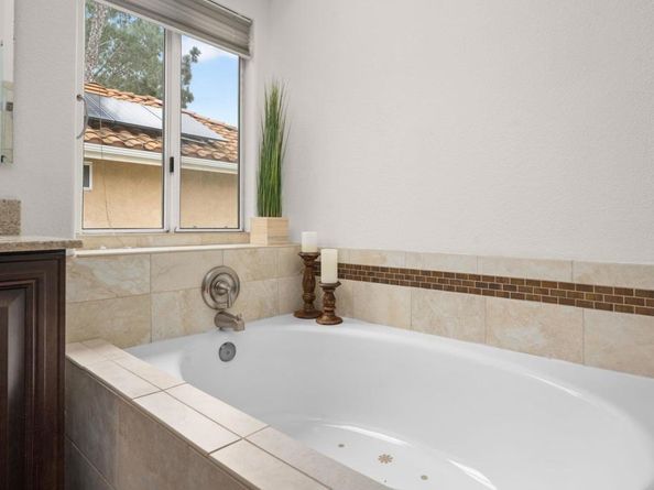 3430 Corte Viejo, Carlsbad CA 92009