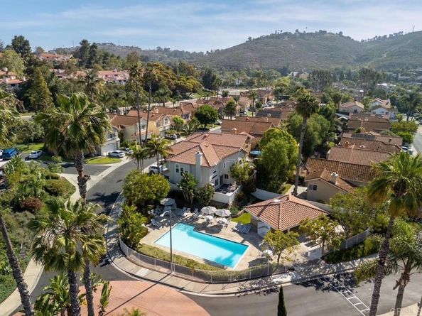 3430 Corte Viejo, Carlsbad CA 92009
