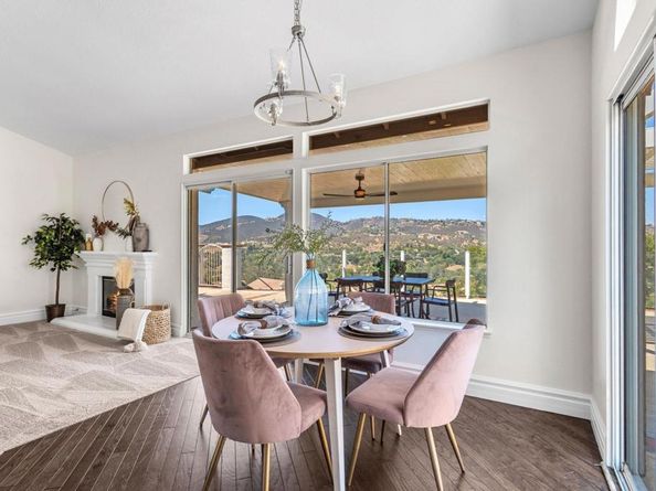 1337 Oak View Way, Escondido CA 92029