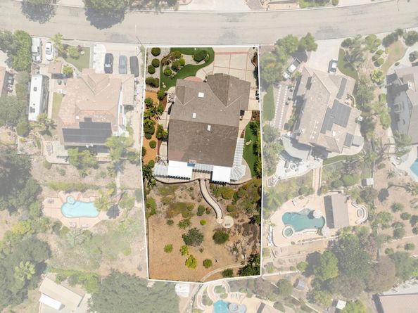 1337 Oak View Way, Escondido CA 92029