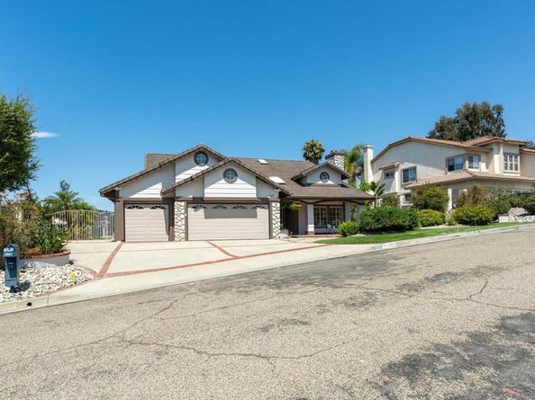 1337 Oak View Way, Escondido CA 92029