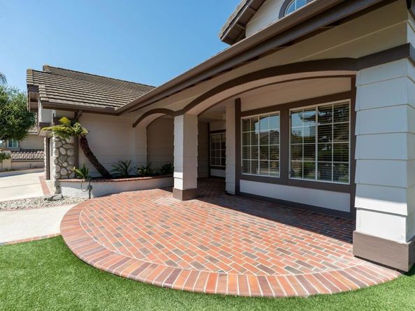 1337 Oak View Way, Escondido CA 92029