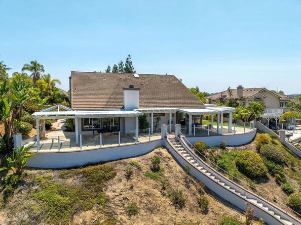 1337 Oak View Way, Escondido CA 92029