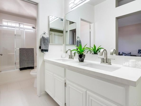 4620 Los Alamos Way C, Oceanside CA 92057
