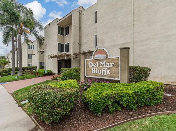 13754 Mango Drive 111, Del Mar CA 92014