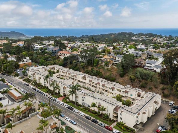 13754 Mango Drive 111, Del Mar CA 92014