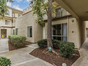 13754 Mango Drive 111, Del Mar CA 92014