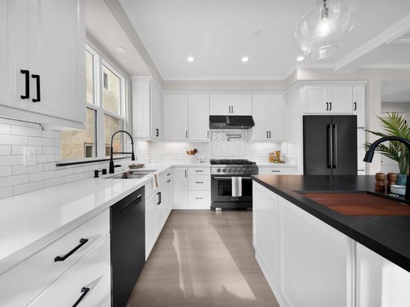 812 N Cleveland Street 1, Oceanside CA 92054