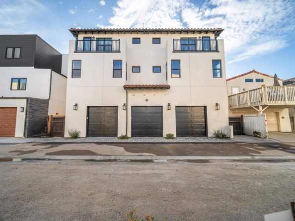 812 N Cleveland Street 1, Oceanside CA 92054
