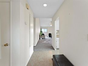 472 Devonshire Gln, Escondido CA 92025