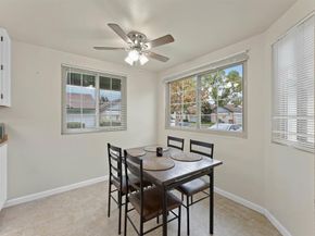 472 Devonshire Gln, Escondido CA 92025