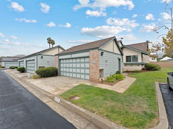 472 Devonshire Gln, Escondido CA 92025
