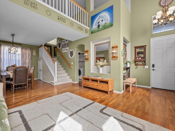 6691 Corte Eduardo, Carlsbad CA 92009