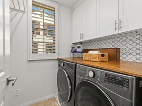 160 Capricorn, Irvine CA 92618