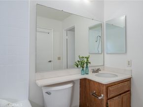 1935 W Clipper 50, Anaheim CA 92801