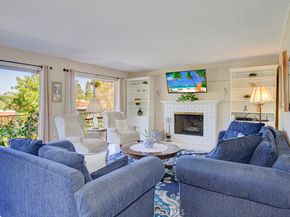 860 Ronda Mendoza D, Laguna Woods CA 92637